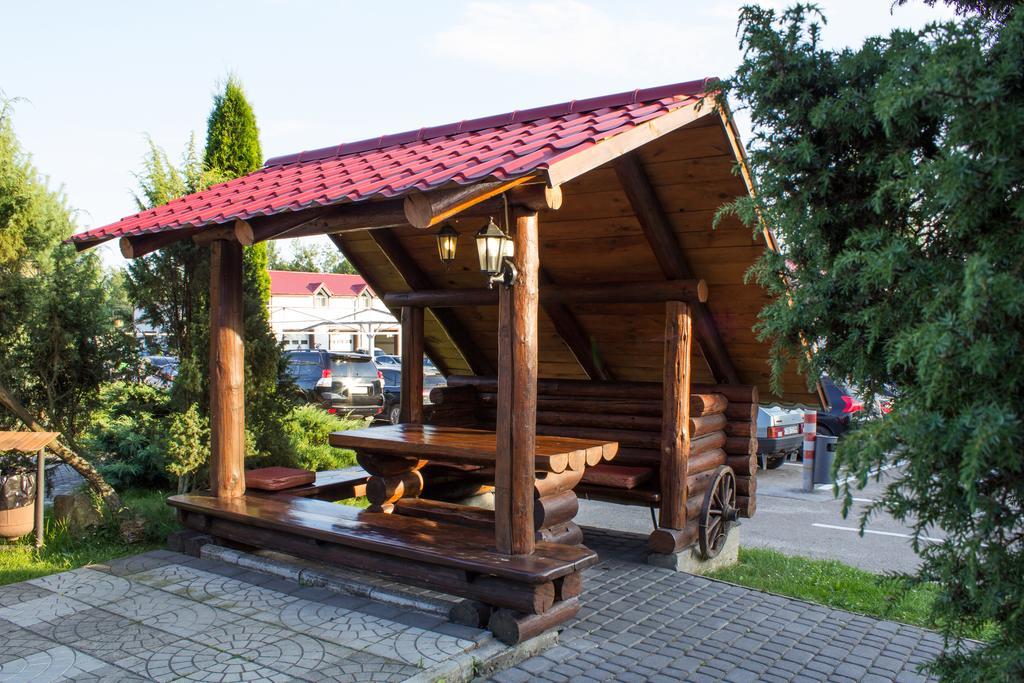 Галицька Корона Davidov Kültér fotó